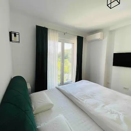 One Bedroom S *