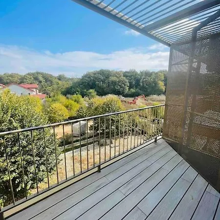 One Bedroom S