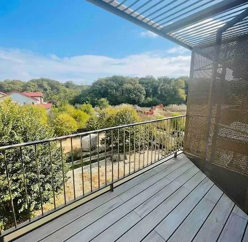 One Bedroom S